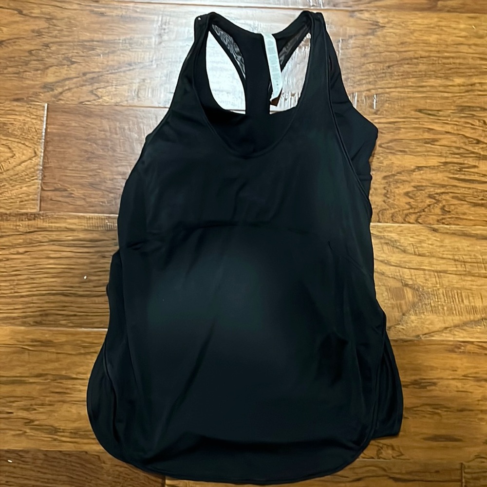 Black Lululemon No limits tank size 6